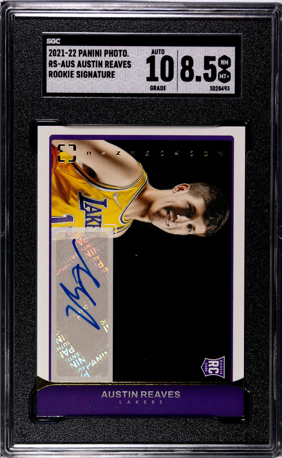 reaves_austin_2021-22_panini_photo_rs-aus_austin_reaves_rookie_signature_sgc-grade-8pt5-auto-10_auth-3028493